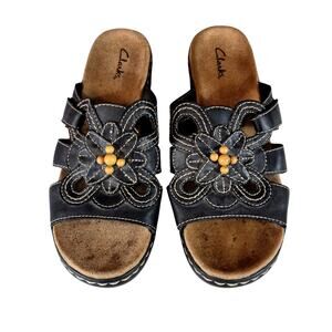Clarks Lexi Myrtle Wedge Slides Black Leather Sandals Wood Bead Floral Detail 9M